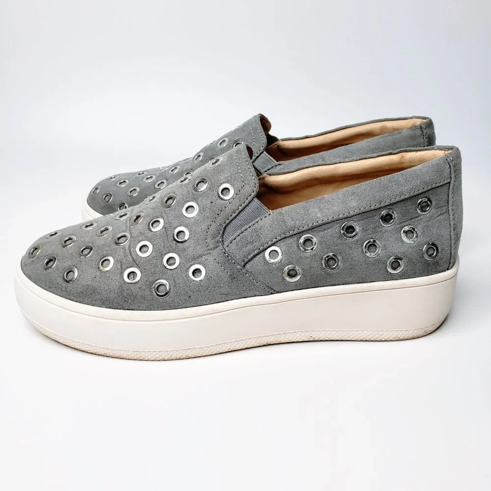 Steve Madden Belit Grommet Deco Slip‎ On Shoes